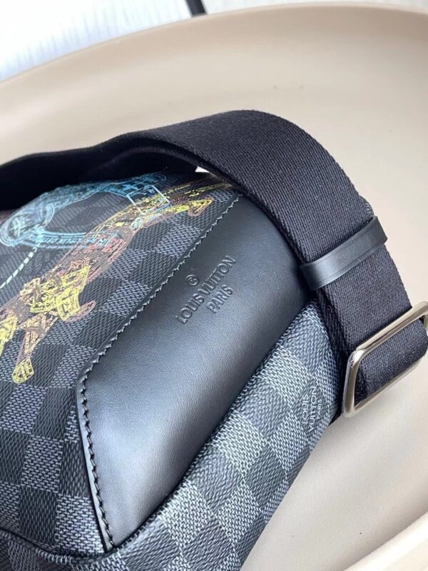 1:1 Replica Louis Vuitton LV Avenue Sling Bag Damier Graphite Unique Bag For Men N452877 - 12.2in/31cm