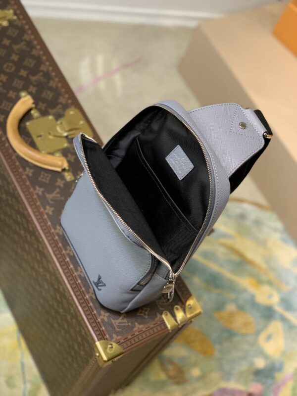 1:1 Replica Louis Vuitton LV Avenue Slingbag NM Taiga Grey Unique Bag For Men M30801 - 12.2in/31cm