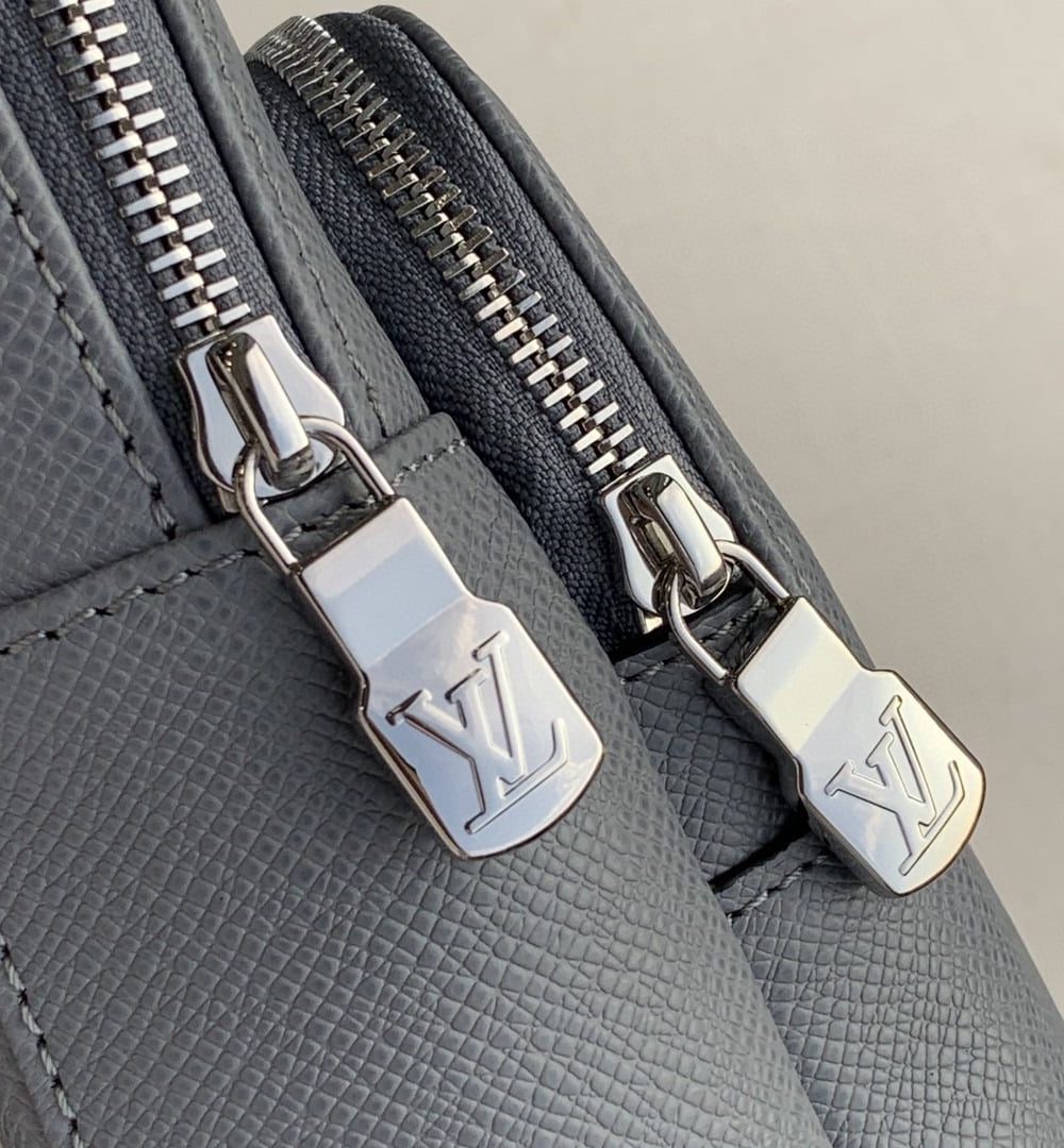 1:1 Replica Louis Vuitton LV Avenue Slingbag NM Taiga Grey Unique Bag For Men M30801 - 12.2in/31cm
