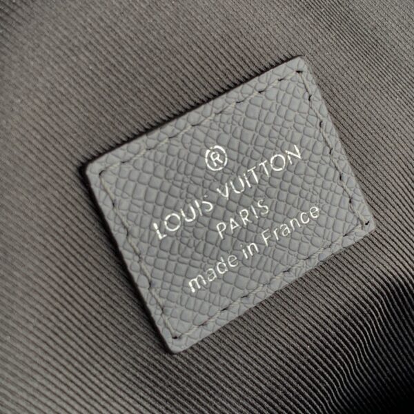 1:1 Replica Louis Vuitton LV Avenue Slingbag NM Taiga Grey Unique Bag For Men M30801 - 12.2in/31cm