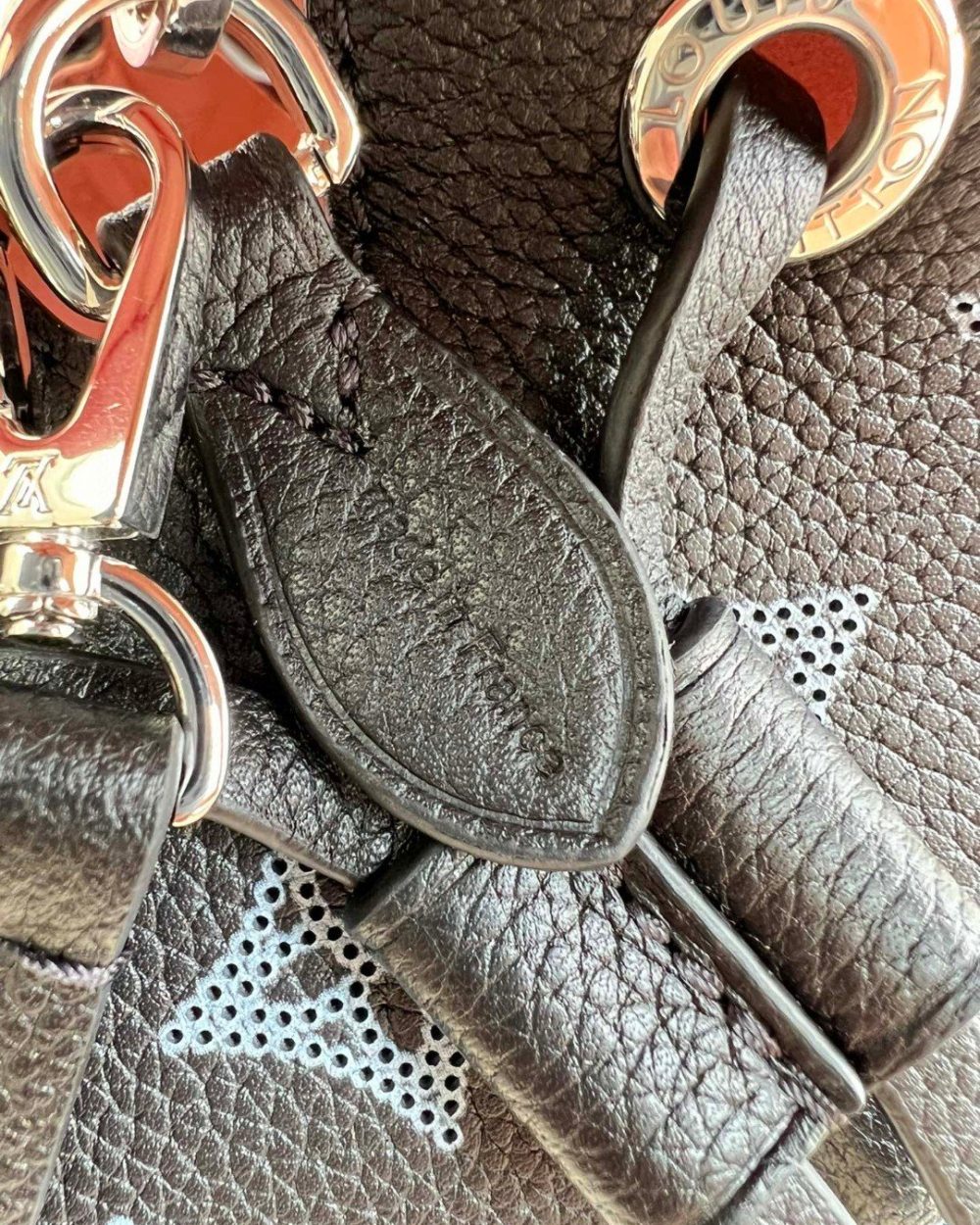 1:1 Replica Louis Vuitton LV Bella Mahina Bucket Bag Black Luxury Bag For Women M21096 - 8.7in/22cm