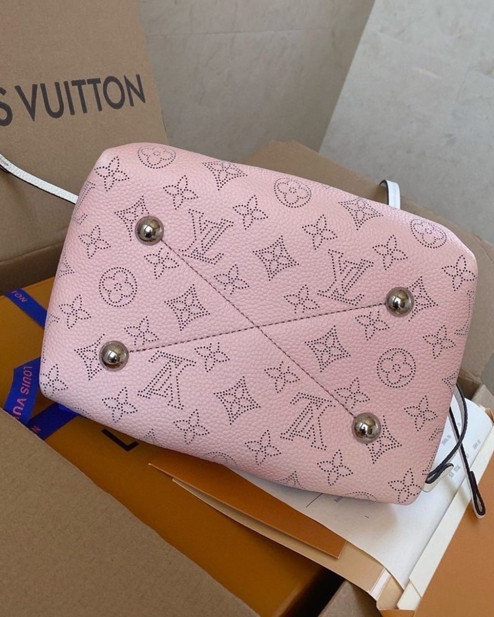 1:1 Replica Louis Vuitton LV Bella Mahina Bucket Bag Pink Luxury Bag For Women M57855 - 7.5in/19cm
