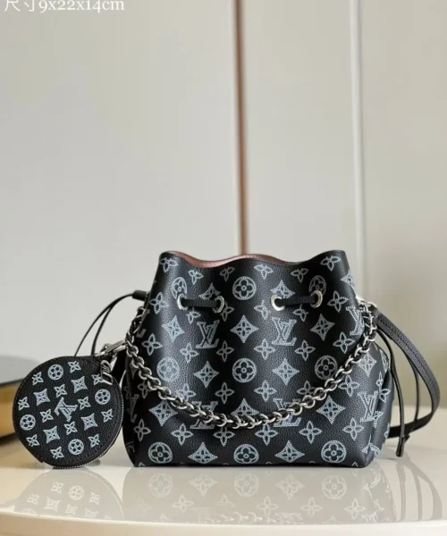 louis-vuitton-bella-bucket-m21096