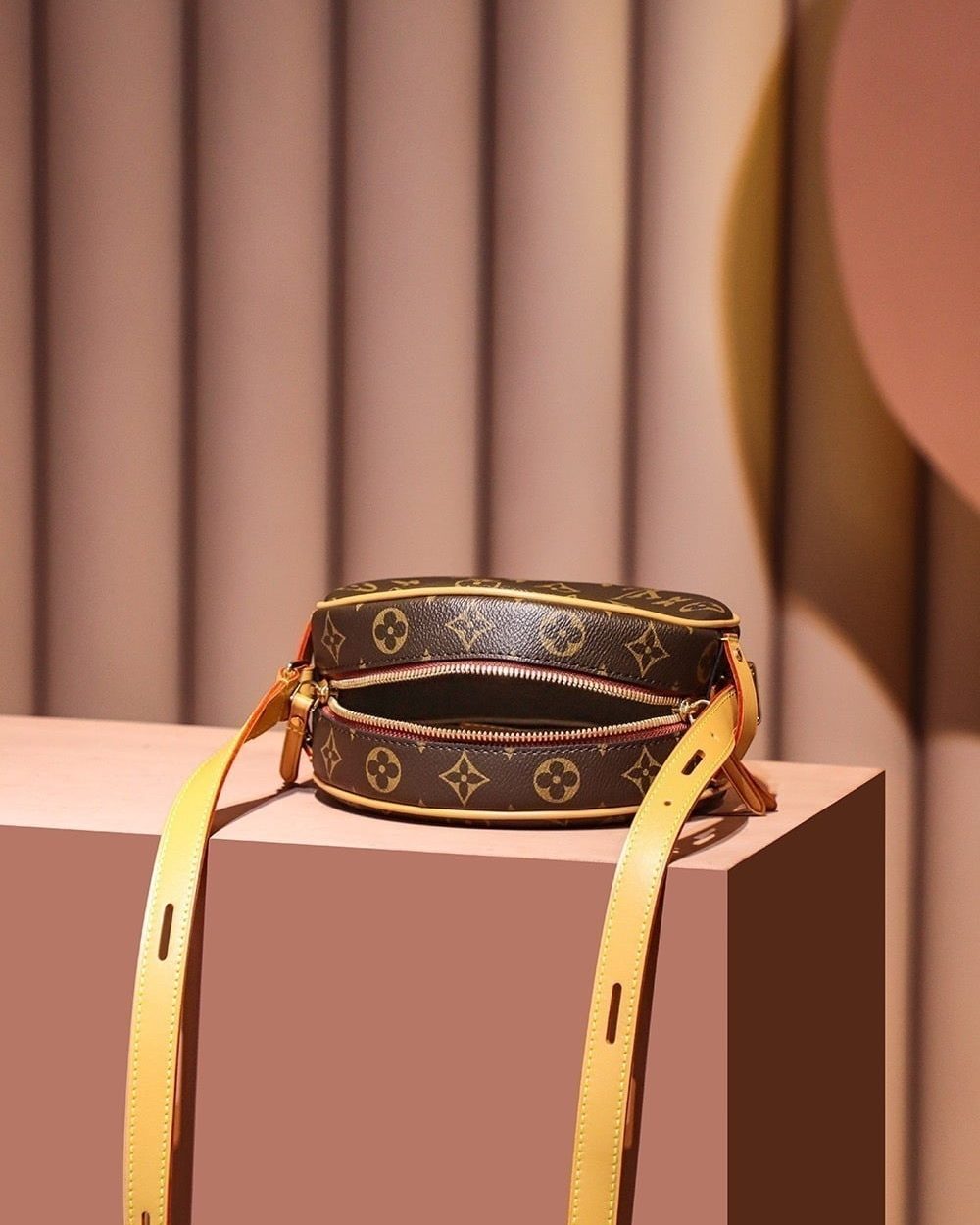 1:1 Replica Louis Vuitton LV Boite Chapeau Souple PM Monogram Luxury Bag For Women M45578 - 18cm / 7.1in