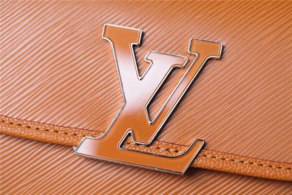 Replica Louis Vuitton LV Buci bag M59459 View 5