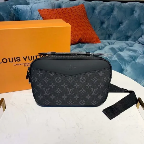 louis-vuitton-bumbag-m42906