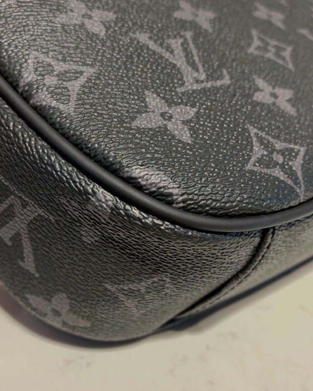 1:1 Replica Louis Vuitton LV Bumbag Monogram Eclipse Canvas Unique For Men M42906 - 11in/28cm