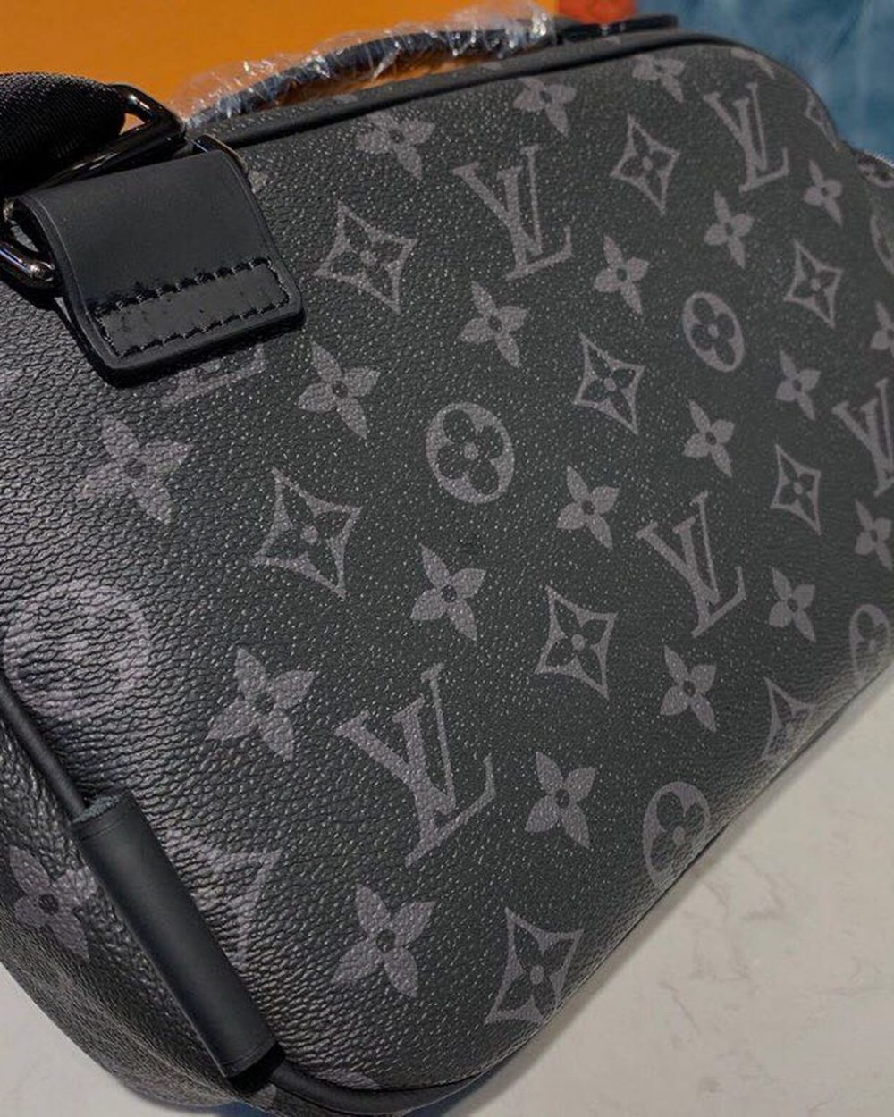 1:1 Replica Louis Vuitton LV Bumbag Monogram Eclipse Canvas Unique For Men M42906 - 11in/28cm