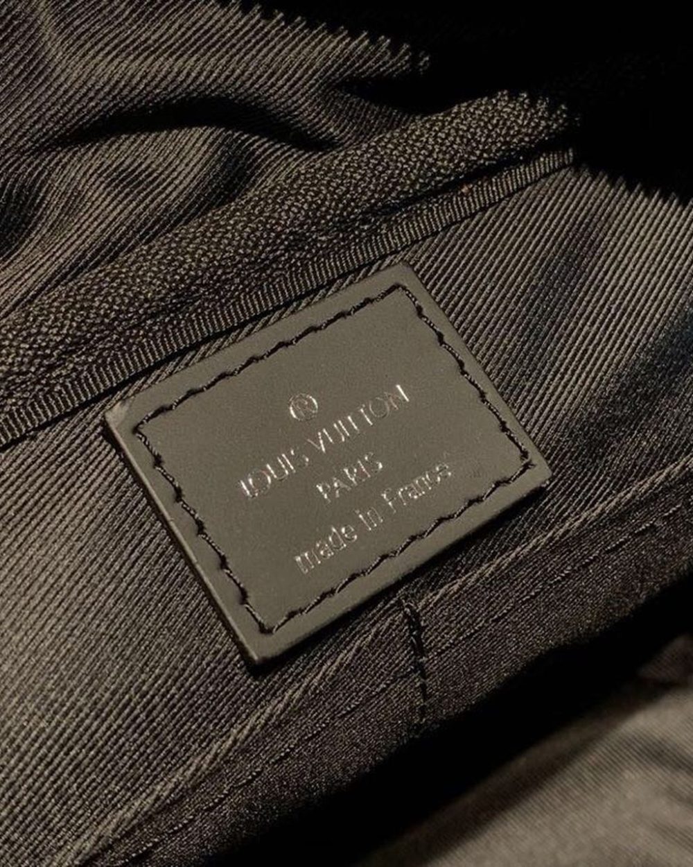 1:1 Replica Louis Vuitton LV Bumbag Monogram Eclipse Canvas Unique For Men M42906 - 11in/28cm