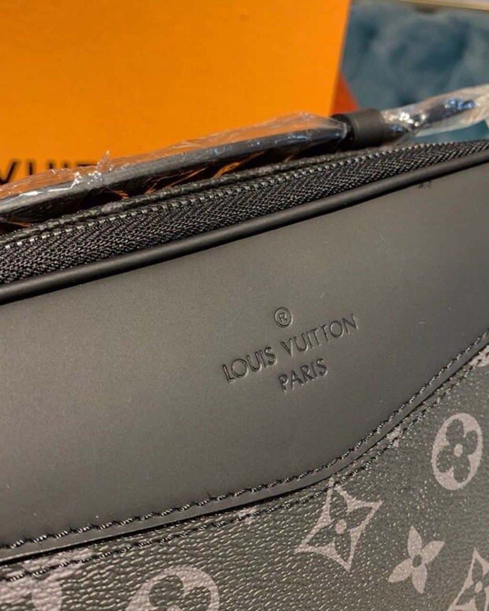 1:1 Replica Louis Vuitton LV Bumbag Monogram Eclipse Canvas Unique For Men M42906 - 11in/28cm