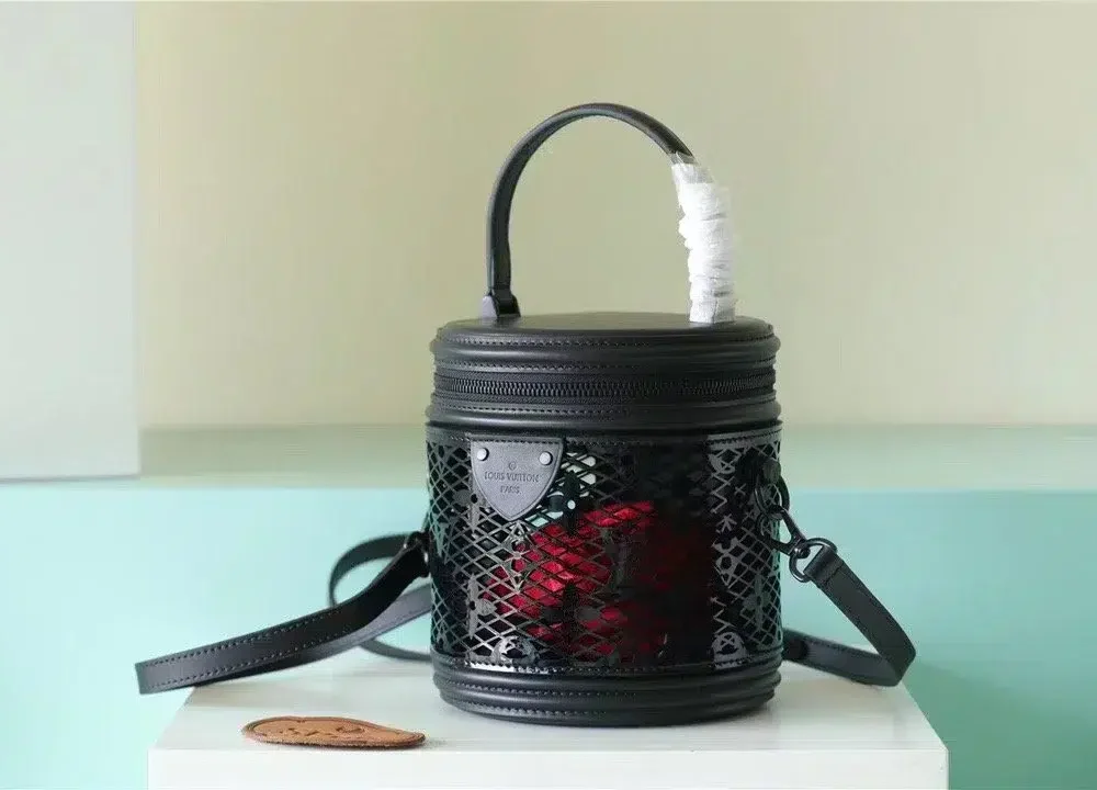 louis-vuitton-cannes-m20363