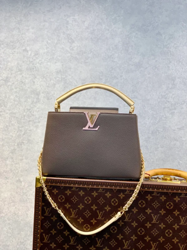 louis-vuitton-capucines-bb-taurillon-m59516