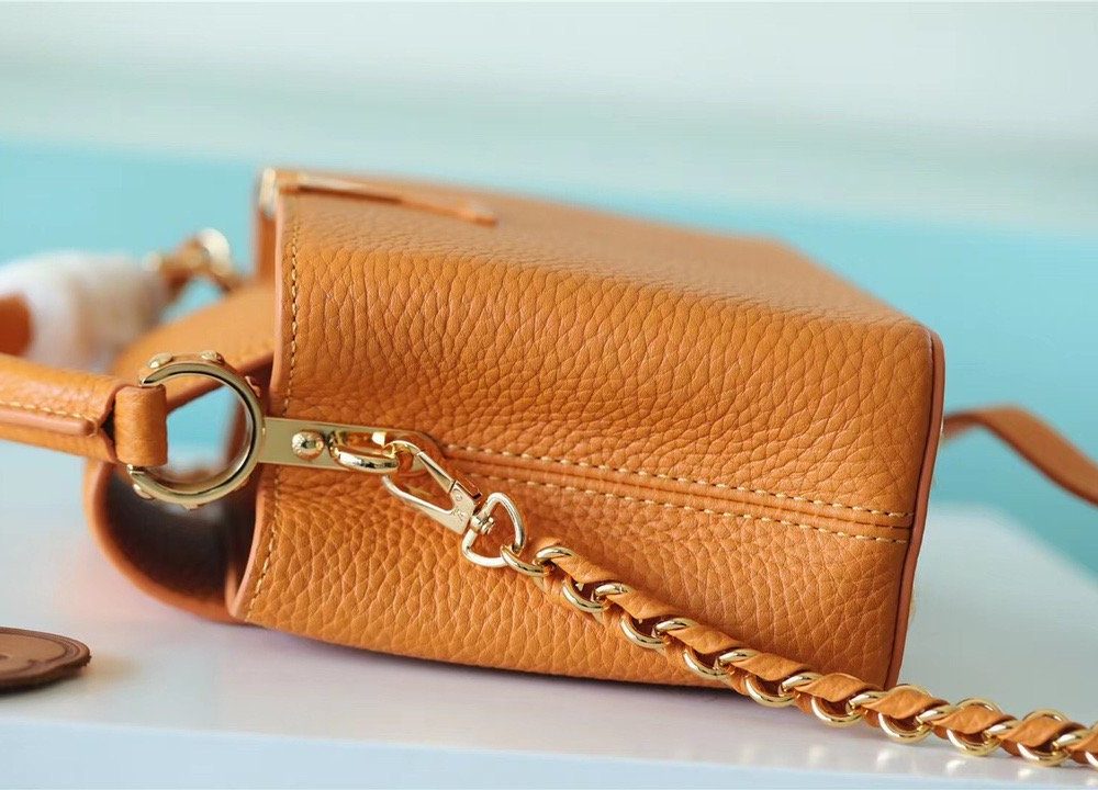 1:1 Replica Louis Vuitton LV Capucines Mini Taurillon Jaune Sunbeam Luxury Bag For Women - 21cm/8.3in