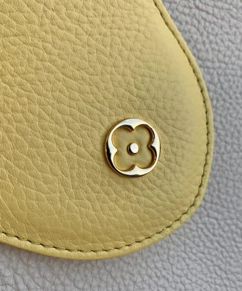 1:1 Replica Louis Vuitton LV Capucines MM Taurillon Creme Beige/ Plume Yellow Berlingot Luxury Bag For Women M59883 - 12.4in/31.5cm