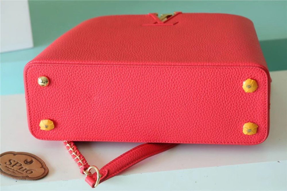 1:1 Replica Louis Vuitton LV Capucines MM Taurillon Red Luxury Bag For Women - 12.4in/31.5cm - Image 4