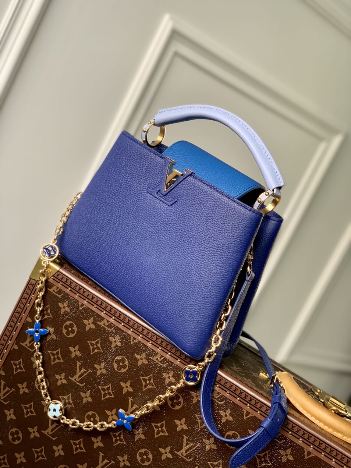 1:1 Replica Louis Vuitton LV Capuciness MM Handbag Blue Luxury Bag For Women M20844 - 12.4in/32cm - Image 3