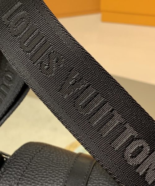 1:1 Replica Louis Vuitton LV Christopher Messenger Taurillon Black Quality Bag For Men M58476 - 11.4in/29cm