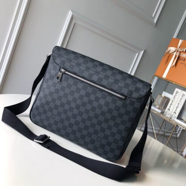 1:1 Replica Louis Vuitton LV Christopher Messenger Bag Damier Graphite Canvas Essential Bag For Men N41500 - 13in/33cm