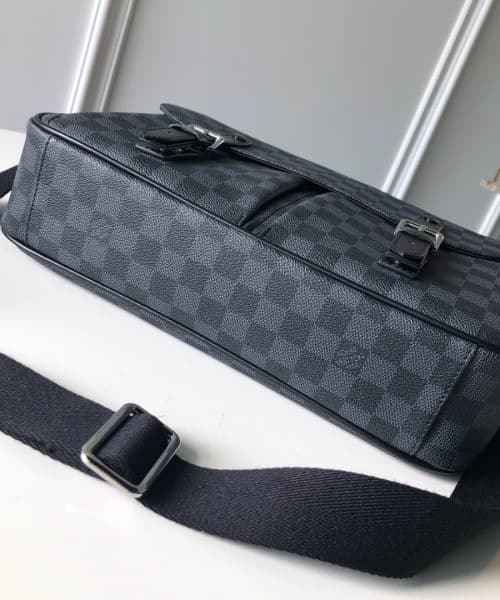 1:1 Replica Louis Vuitton LV Christopher Messenger Bag Damier Graphite Canvas Essential Bag For Men N41500 - 13in/33cm
