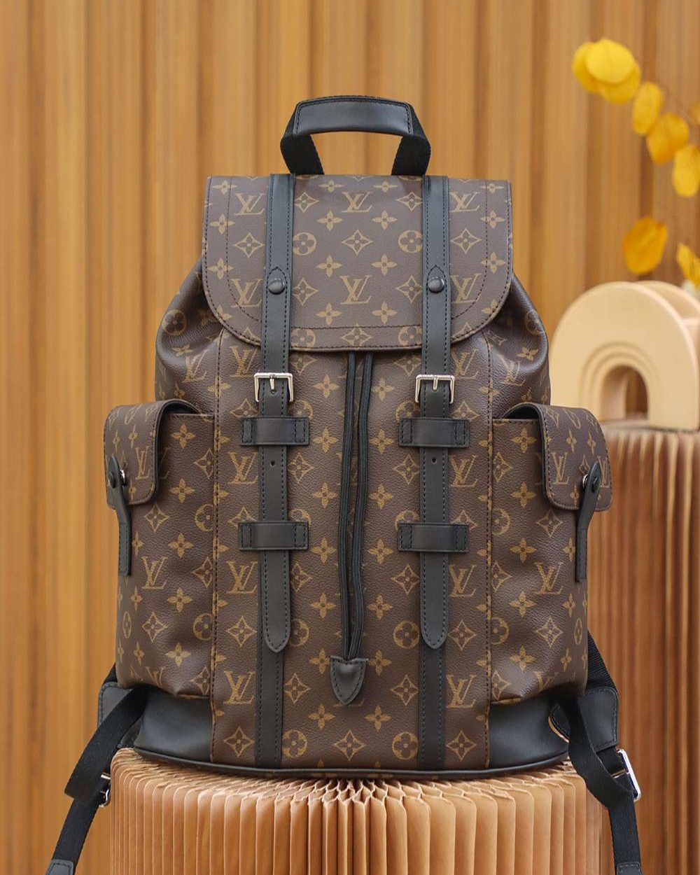 1:1 Replica Louis Vuitton LV Christopher MM Backpack Brown Essential Bag For Men N43735 - 44cm / 17.3in
