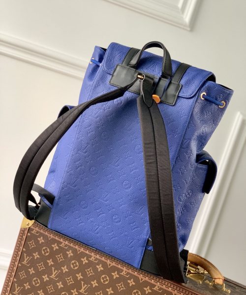 1:1 Replica Louis Vuitton LV CHRISTOPHER MM Essential Bag For Men M21104 - 17.3in/43.94cm