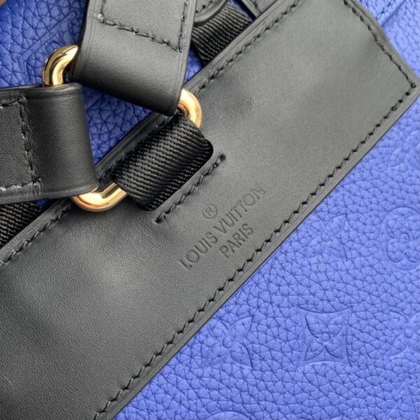 1:1 Replica Louis Vuitton LV CHRISTOPHER MM Essential Bag For Men M21104 - 17.3in/43.94cm