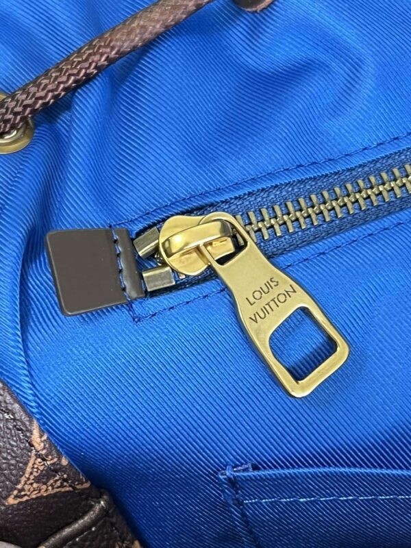 1:1 Replica Louis Vuitton LV Christopher MM Monogram Unique Bag For Men M59662 - 17.3in/44cm