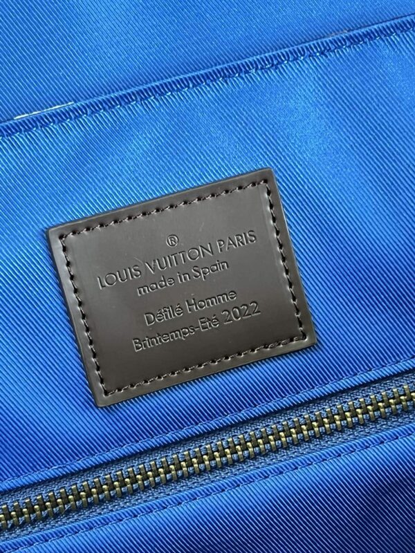 1:1 Replica Louis Vuitton LV Christopher MM Monogram Unique Bag For Men M59662 - 17.3in/44cm