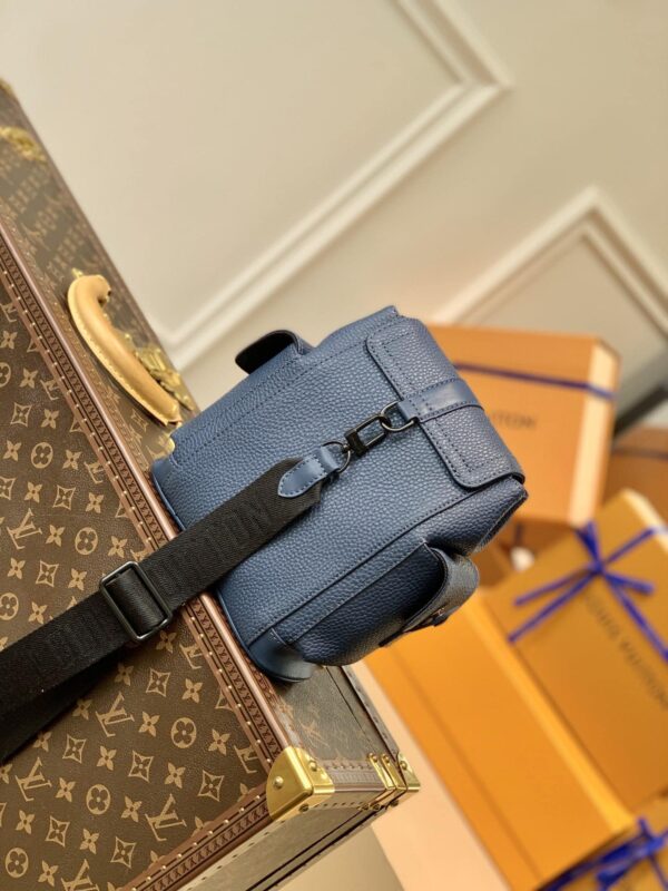 1:1 Replica Louis Vuitton LV Christopher XS Taurillon Blue Essential Bag For Men M58495 - 7.7in/19.5cm