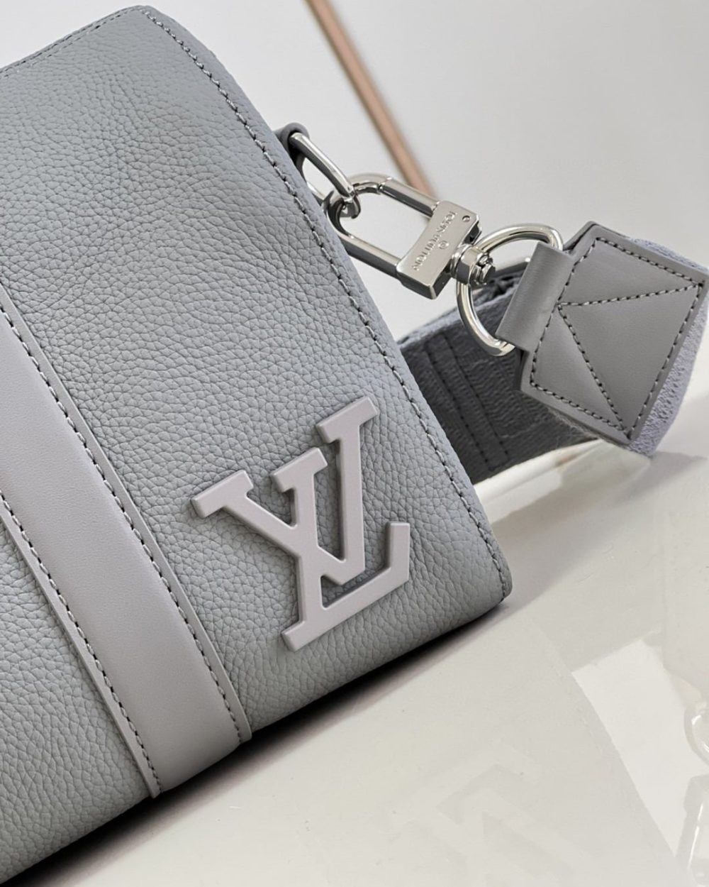 1:1 Replica Louis Vuitton LV City Keepall Aerogram Grey Innovative Bag For Men M59328 - 10.6in/27cm