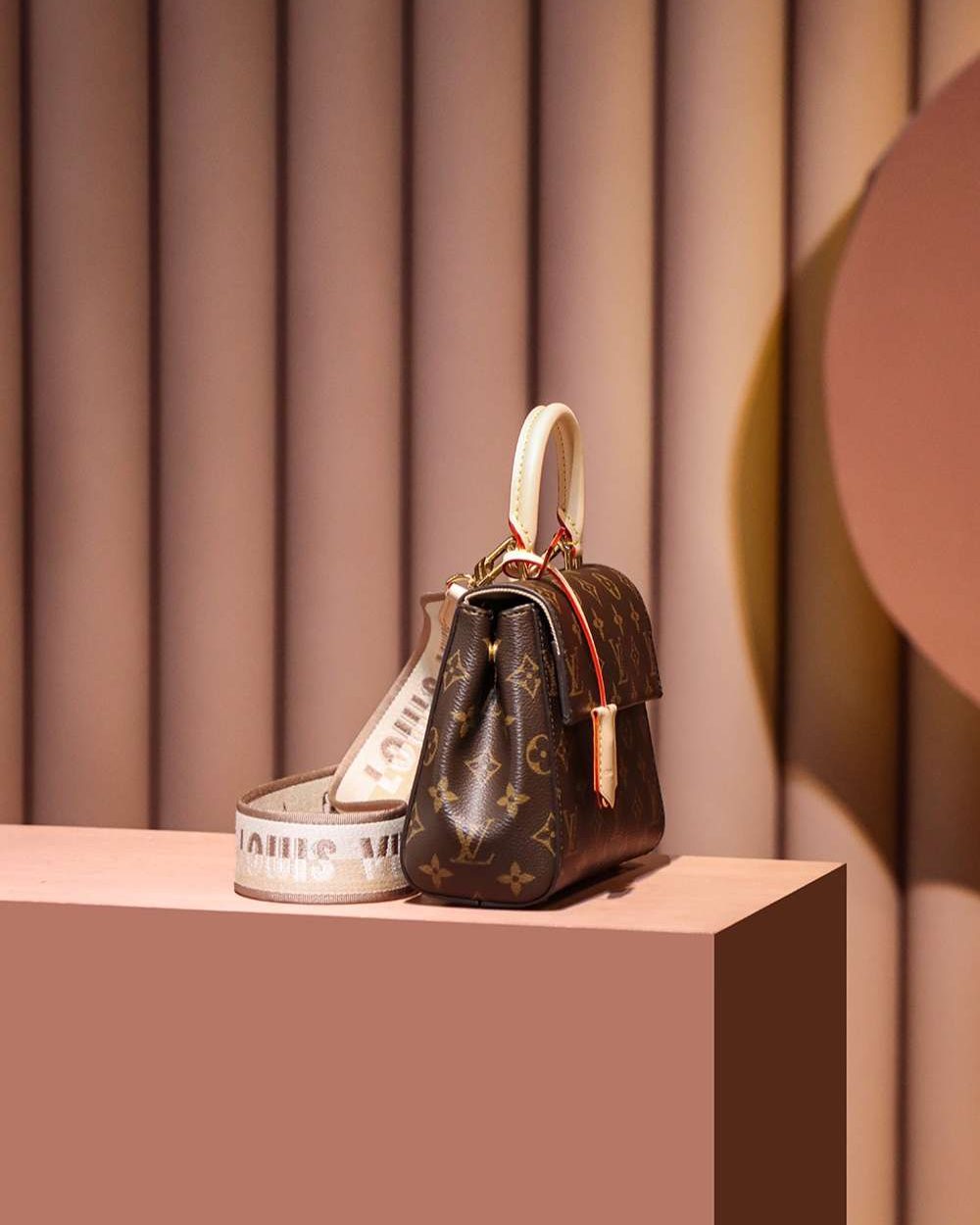 1:1 Replica Louis Vuitton LV Cluny Mini Brown Essential Bag For Women M46055 - 20cm / 7.9in