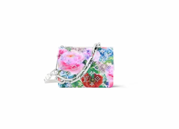louis-vuitton-coussin-bb-multicolor-m21157