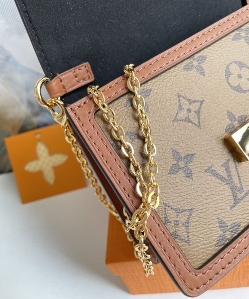 1:1 Replica Louis Vuitton LV Dauphine Chain Wallet Combines Monogram And Monogram Reverse Canvas By Nicolas Ghesquière Luxury Bag For Women M68746 - 19cm