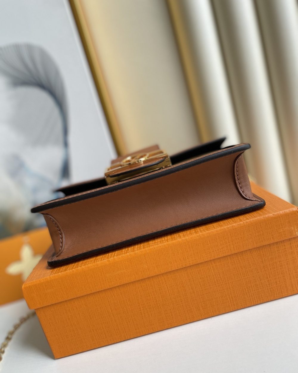 1:1 Replica Louis Vuitton LV Dauphine Chain Wallet Combines Monogram And Monogram Reverse Canvas By Nicolas Ghesquière Luxury Bag For Women M68746 - 19cm