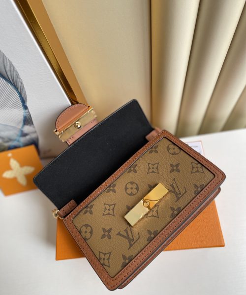 1:1 Replica Louis Vuitton LV Dauphine Chain Wallet Combines Monogram And Monogram Reverse Canvas By Nicolas Ghesquière Luxury Bag For Women M68746 - 19cm
