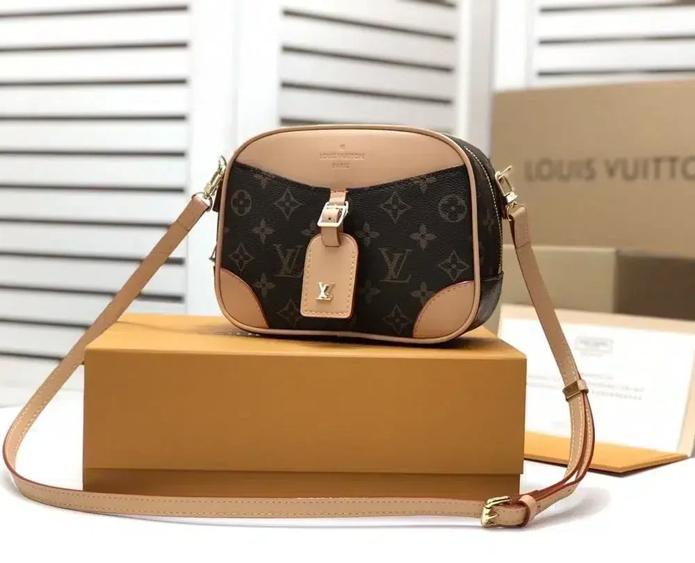 louis-vuitton-deauville-mini-m45528