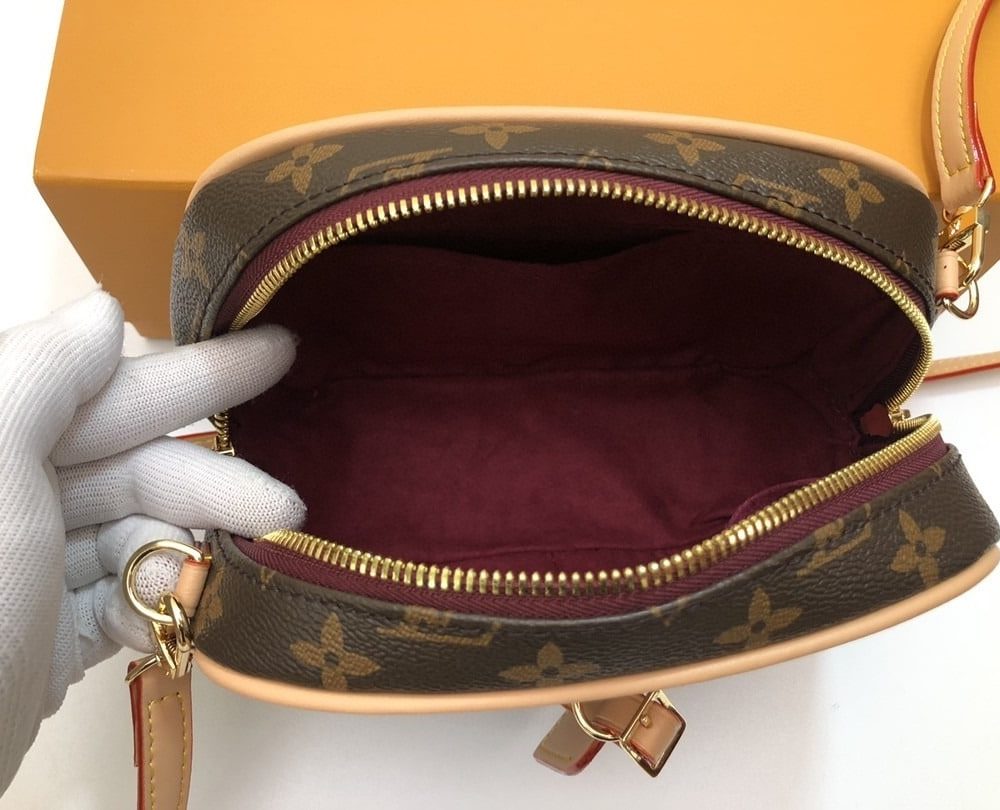 1:1 Replica Louis Vuitton LV Deauville Mini Monogram Canvas By Nicolas Ghesquiere For Luxury Bag Women M45528 -  8.3in/22cm