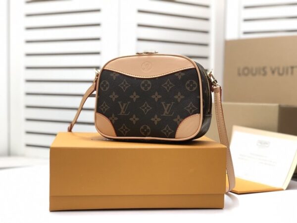1:1 Replica Louis Vuitton LV Deauville Mini Monogram Canvas By Nicolas Ghesquiere For Luxury Bag Women M45528 -  8.3in/22cm