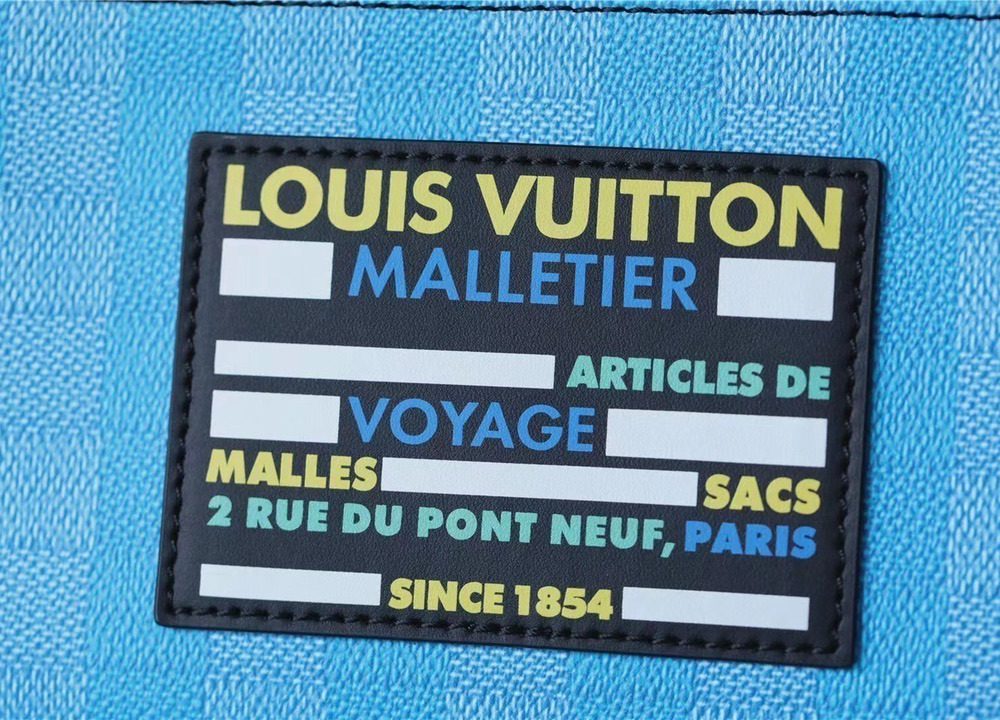 1:1 Replica Louis Vuitton LV Discovery Backpack Damier Stripes Canvas Gradient Blue Unique For Men M59913 - 40cm