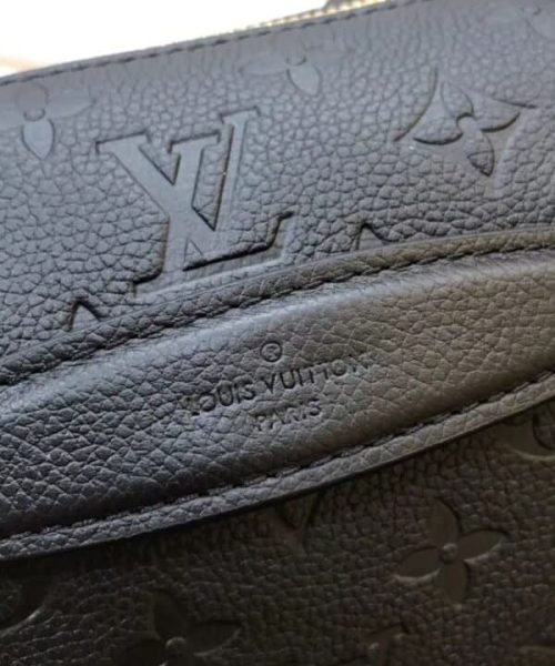 1:1 Replica Louis Vuitton LV Discovery Bumbag Monogram Eclipse Black/White Luxury For Women 44cm / 17.3in