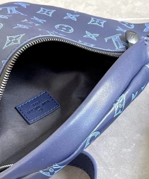 1:1 Replica Louis Vuitton LV Discovery Bumbag PM Monogram Shadow Navy Blue Unique Bag For Men M45729 - 17.3in/44cm