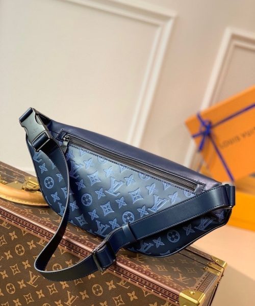 1:1 Replica Louis Vuitton LV Discovery Bumbag PM Monogram Shadow Navy Blue Unique Bag For Men M45729 - 17.3in/44cm