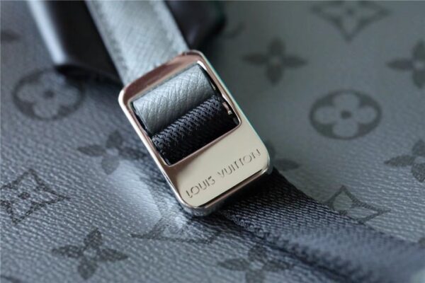 1:1 Replica Louis Vuitton LV Discovery PM Backpack Monogram/Taiga Gunmetal Gray Unique Bag For Men M30835 - 15.7in/40cm