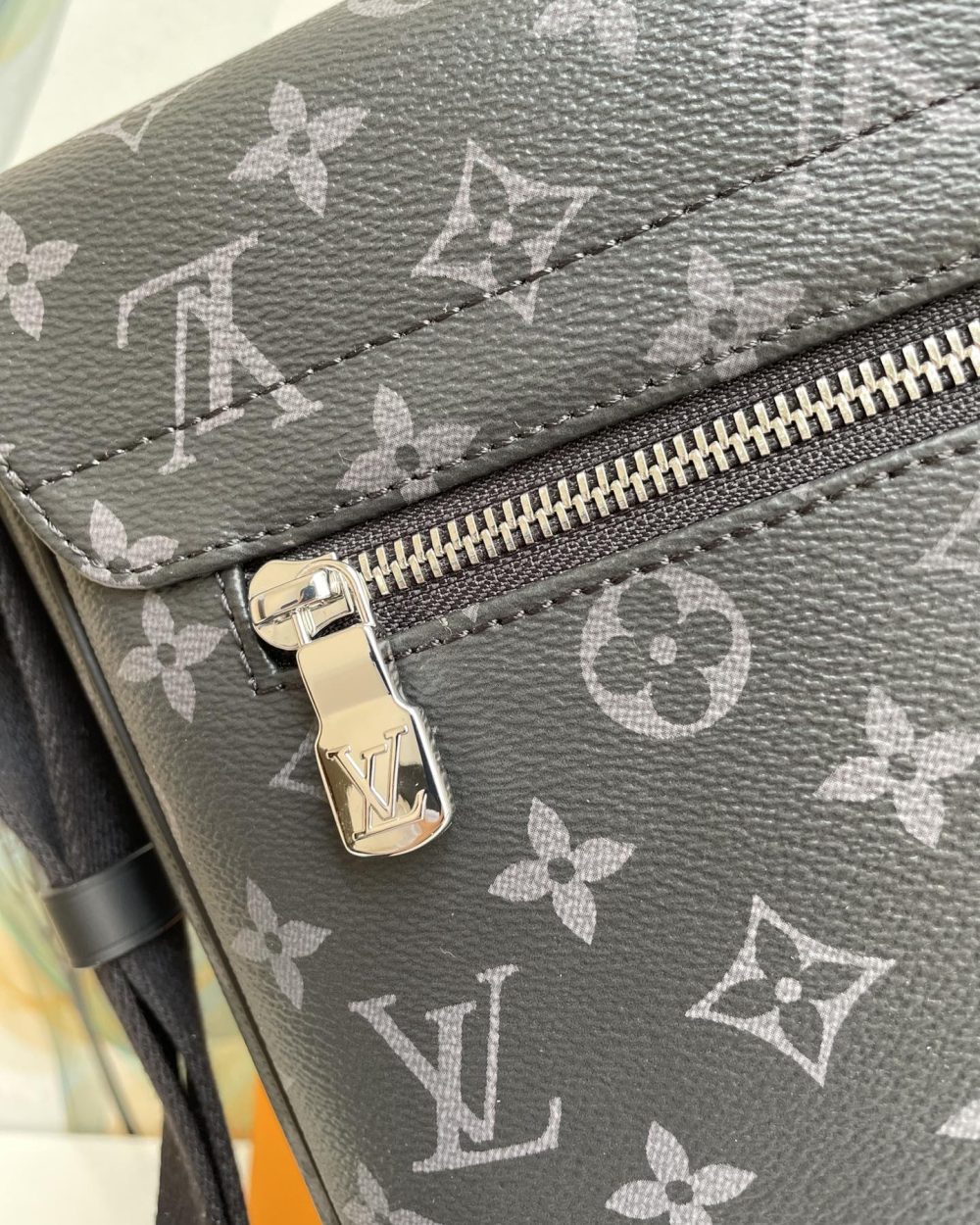 1:1 Replica Louis Vuitton LV District MM Monogram Eclipse Canvas Unique Bag For Men M44001 - 12.2in/31cm