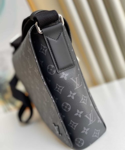 1:1 Replica Louis Vuitton LV District MM Monogram Eclipse Canvas Unique Bag For Men M44001 - 12.2in/31cm