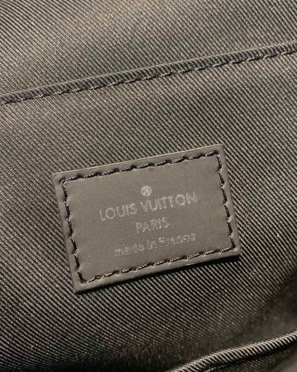 1:1 Replica Louis Vuitton LV District PM Damier Graphite Canvas Unique Bag For Men N41028 - 9.8in/25cm