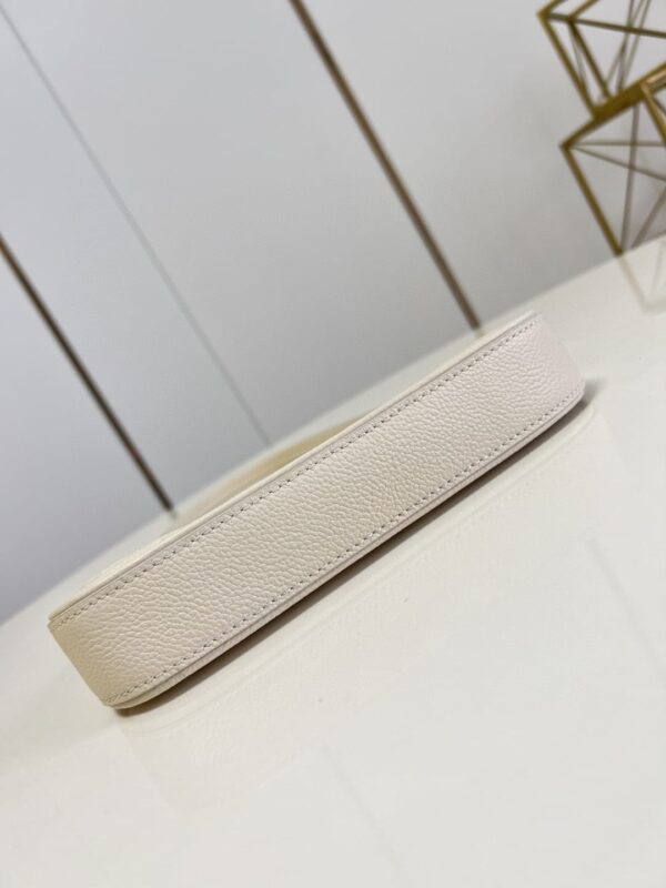 1:1 Replica Louis Vuitton LV Easy Pouch On Strap Monogram Empreinte Crème White Luxury Bag For Women M81066 - 7.5in/19cm