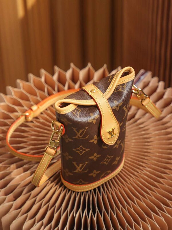 1:1 Replica Louis Vuitton LV Fold Me Pouch Brown Luxury Bag For Women M80874 - 18cm / 7.1in