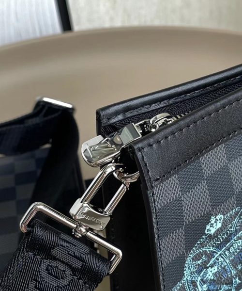 1:1 Replica Louis Vuitton LV Gaston Wearable Wallet Damier Graphite Unique Bag For Men N64608 - 8.7in/22cm