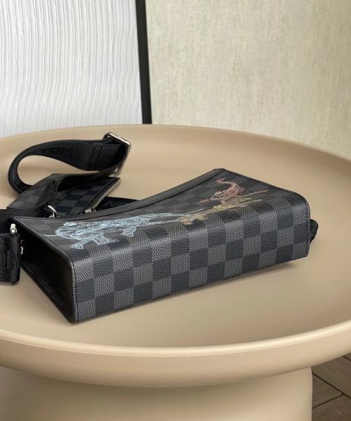 1:1 Replica Louis Vuitton LV Gaston Wearable Wallet Damier Graphite Unique Bag For Men N64608 - 8.7in/22cm